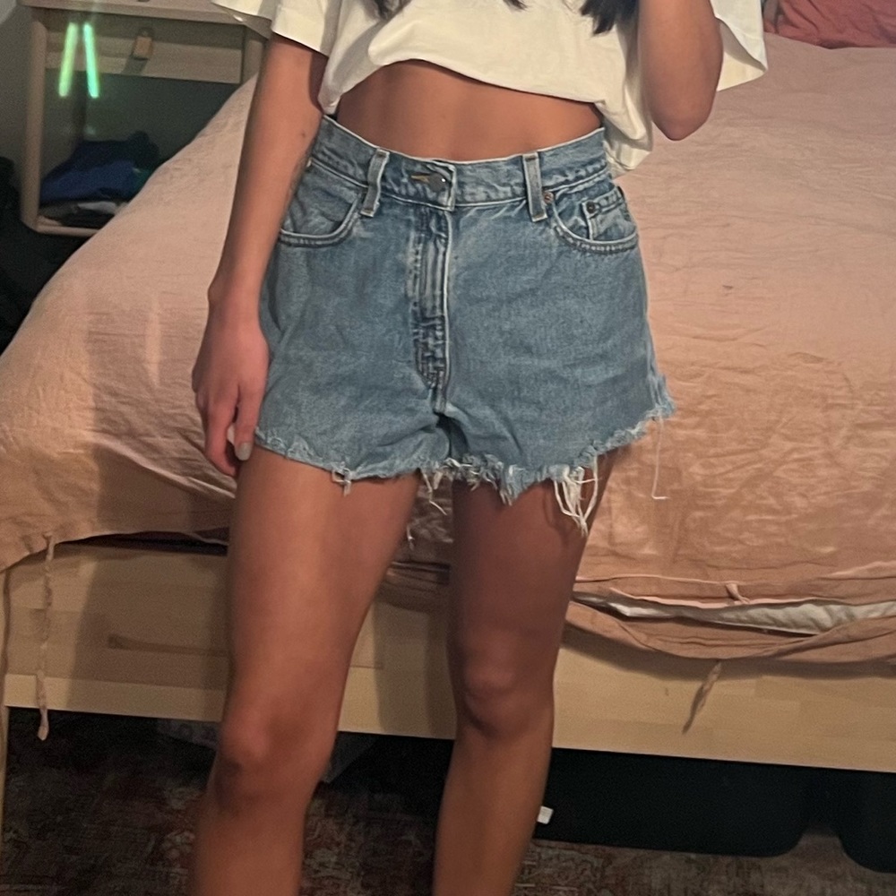 Vintage Levi’s jean shorts
